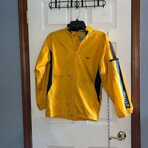 Nike-L(14-16)-yellow& black-full zip, long sleeve, pocketed, windbreaker jacket.